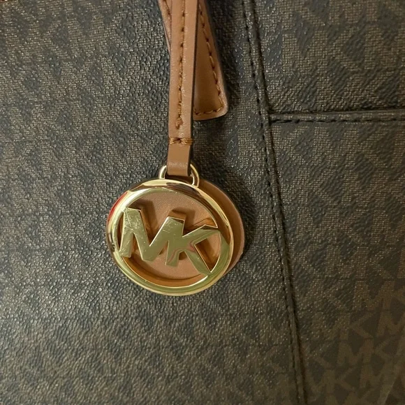 Authentic Unused Michael Kors Bag - Picture 7 of 7